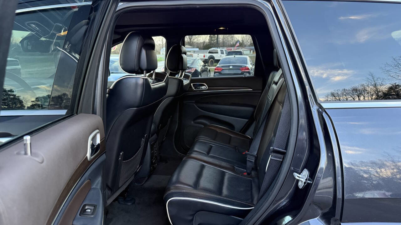 Used 2015 Jeep Grand Cherokee Overland AWD/4WD image 13