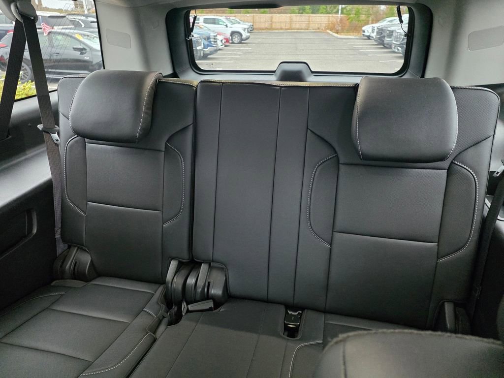Used 2020 Chevrolet Suburban Premier image 12