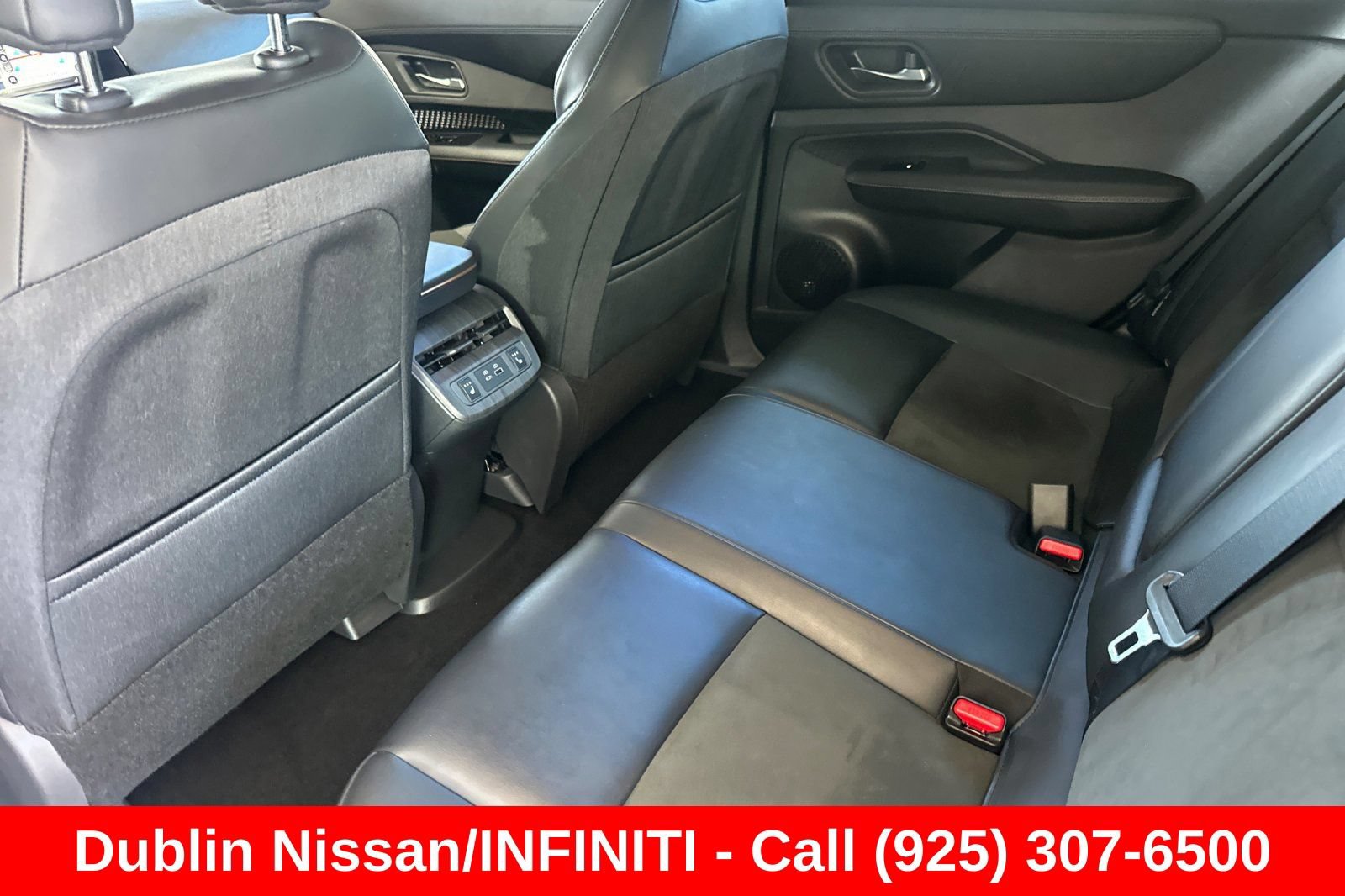Used 2023 Nissan Ariya FWD image 15