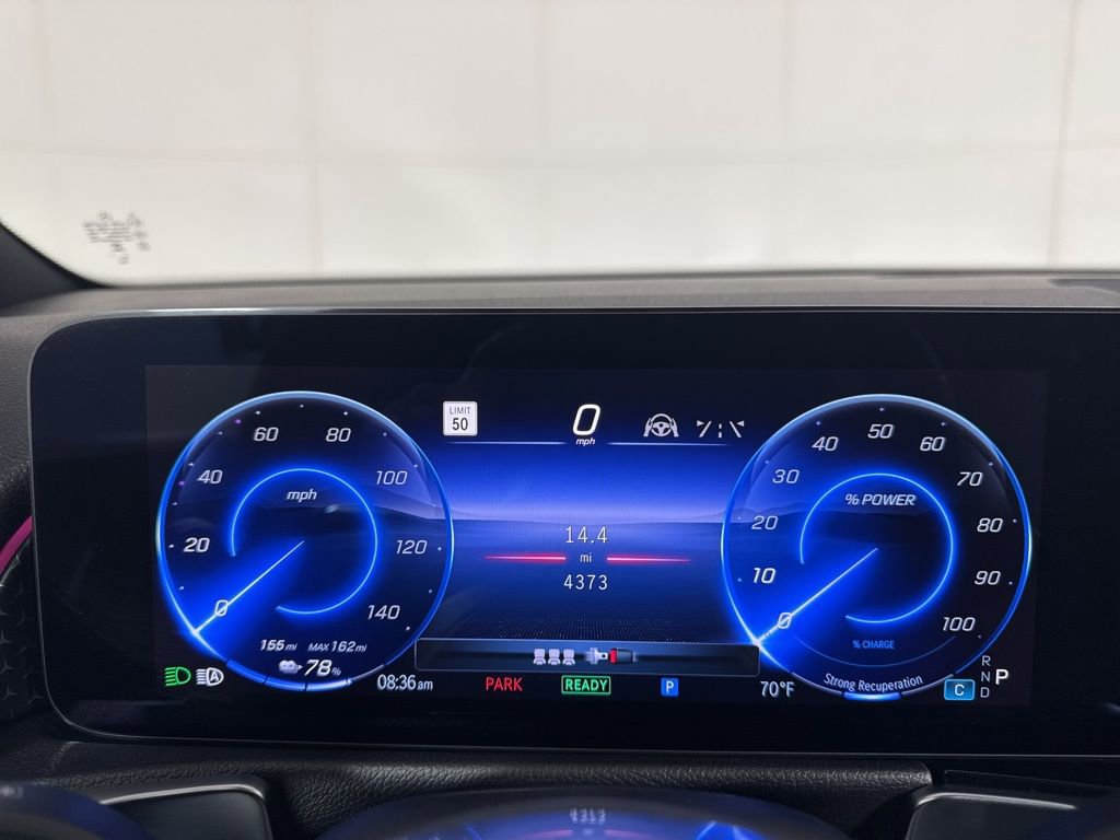 Used 2025 Mercedes-Benz EQB 300 4MATIC w/ Driver Assistance Package image 27