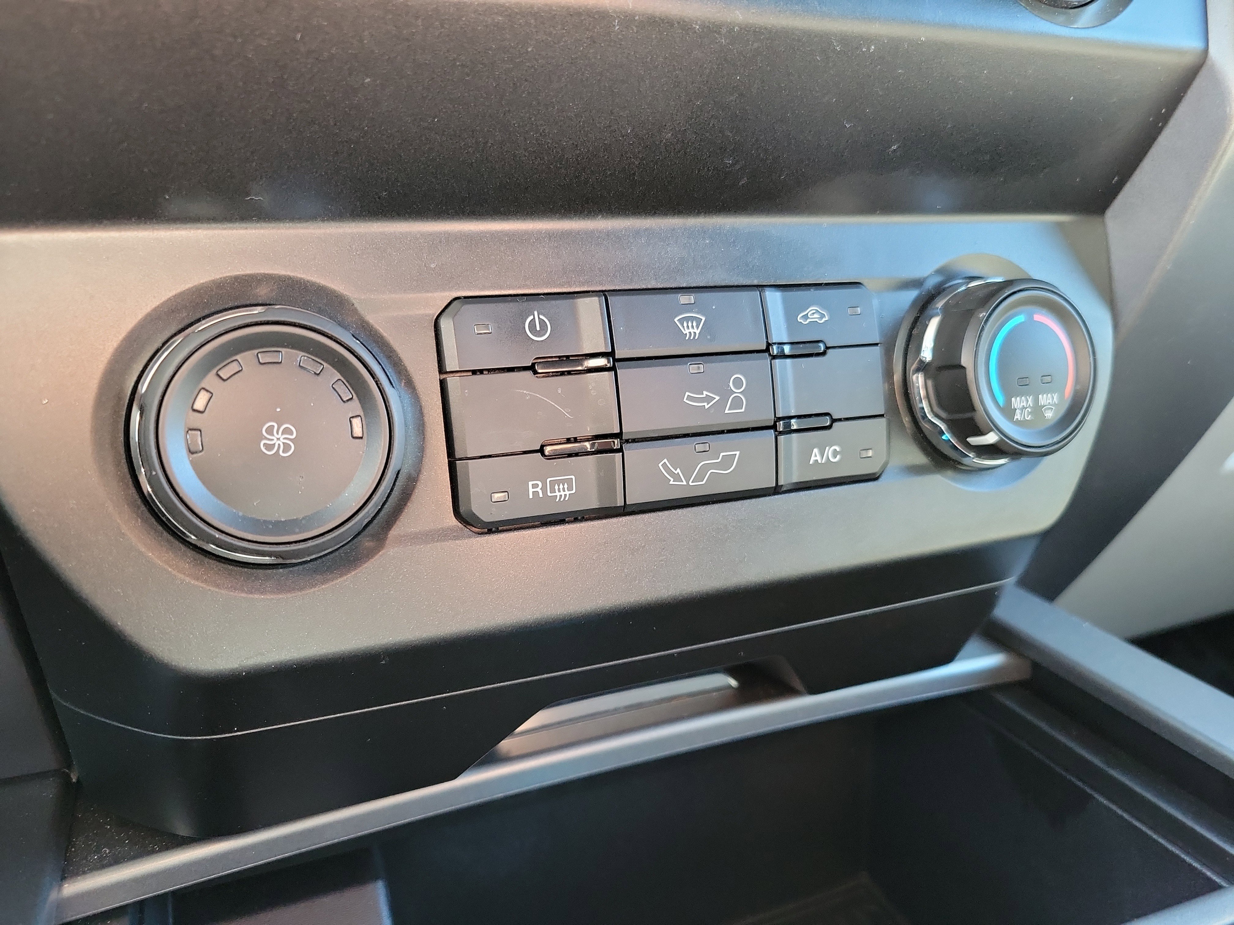 Used 2020 Ford F150 XLT w/ Equipment Group 301A Mid image 34