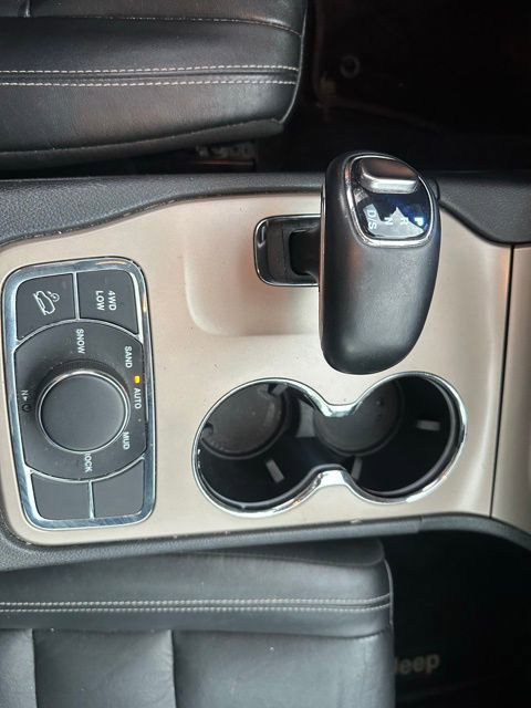 Used 2014 Jeep Grand Cherokee Limited image 23