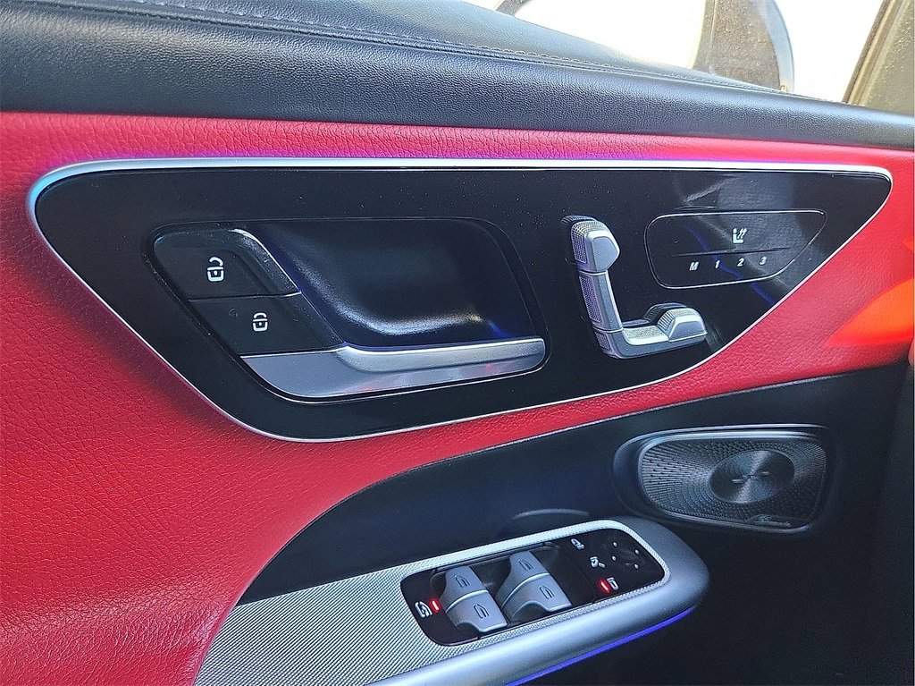 Used 2023 Mercedes-Benz GLC 300 GLC 300 image 16