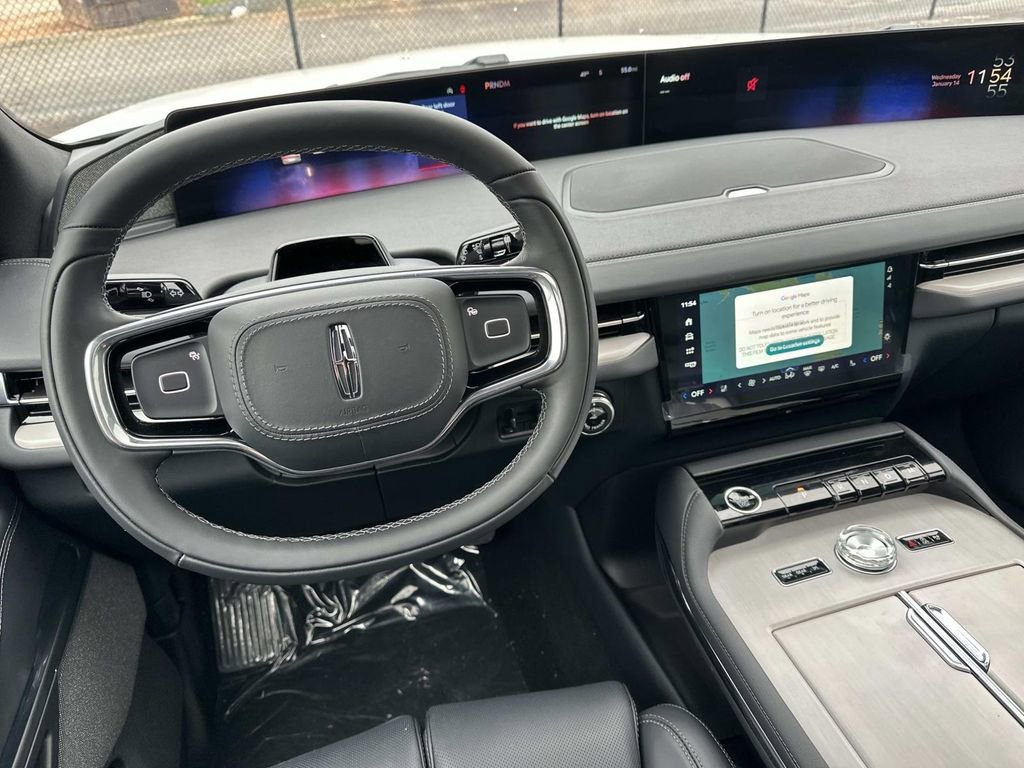 New 2025 Lincoln Navigator Reserve w/ Jet Appearance Package image 32