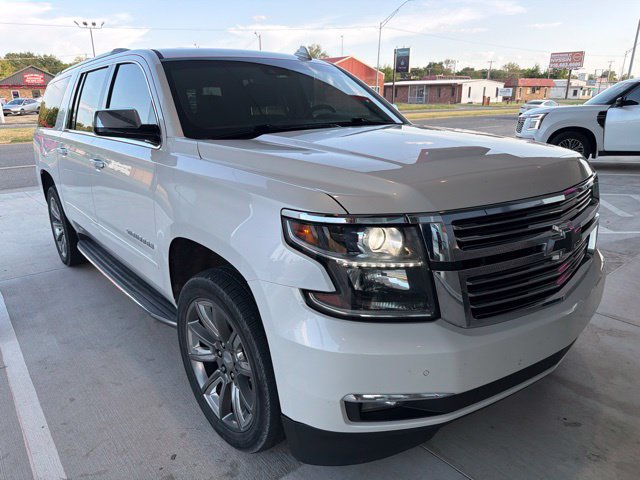 Used 2018 Chevrolet Suburban Premier AWD/4WD image 1