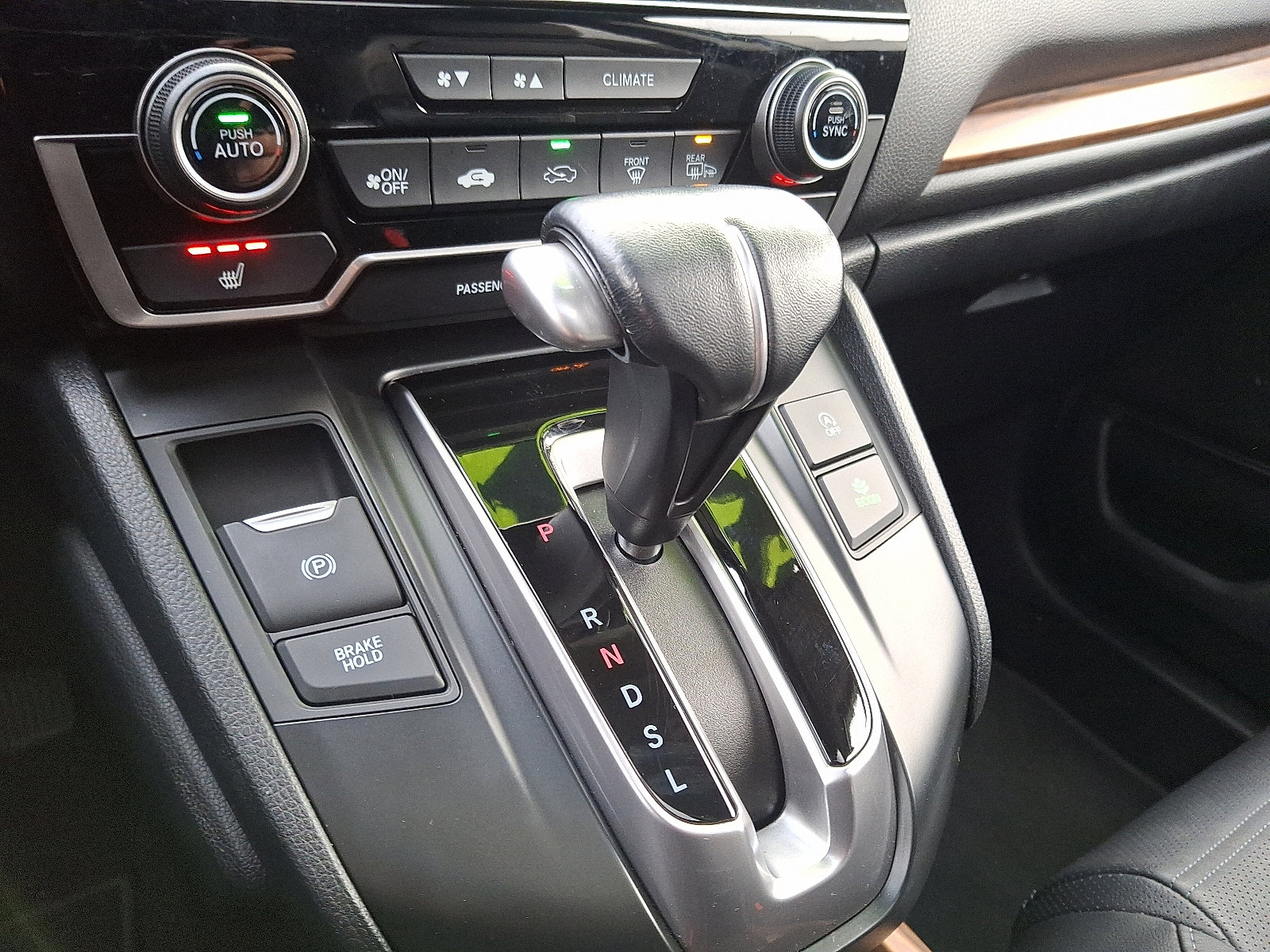 Used 2020 Honda CR-V Touring image 15