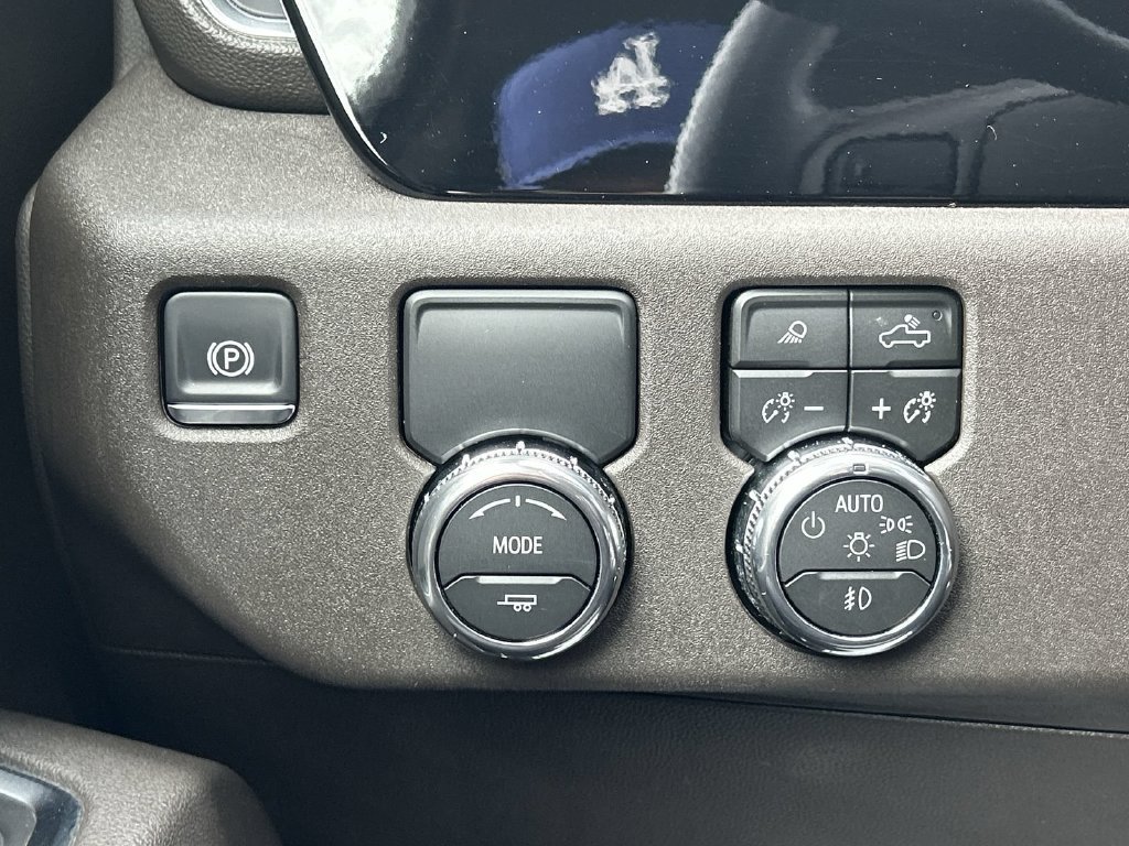 Certified 2026 GMC Sierra 1500 SLT RWD image 15