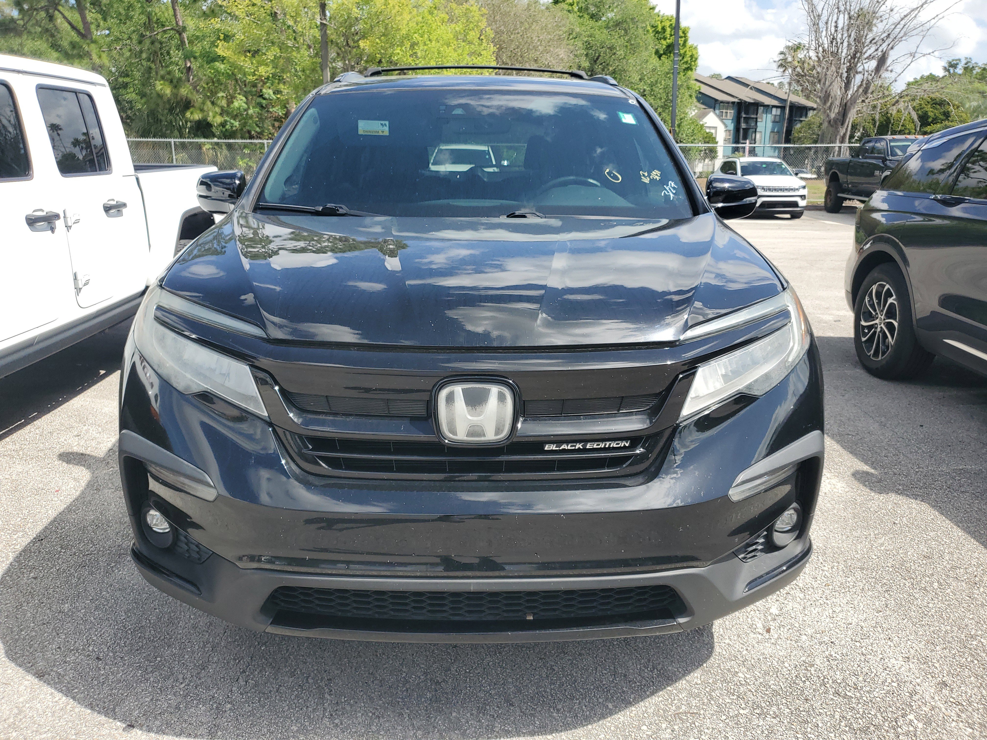 Used 2020 Honda Pilot Black Edition image 2