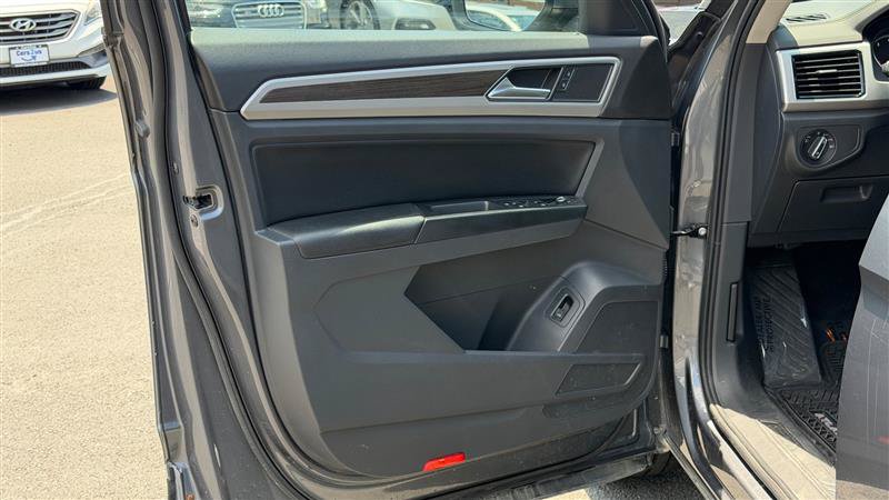 Used 2018 Volkswagen Atlas SEL AWD/4WD image 20