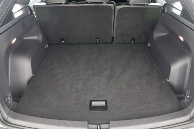 Used 2022 Volkswagen Atlas Cross Sport SE image 21