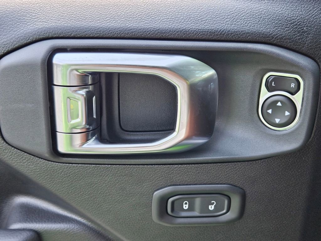 New 2025 Jeep Gladiator Sport AWD/4WD image 32