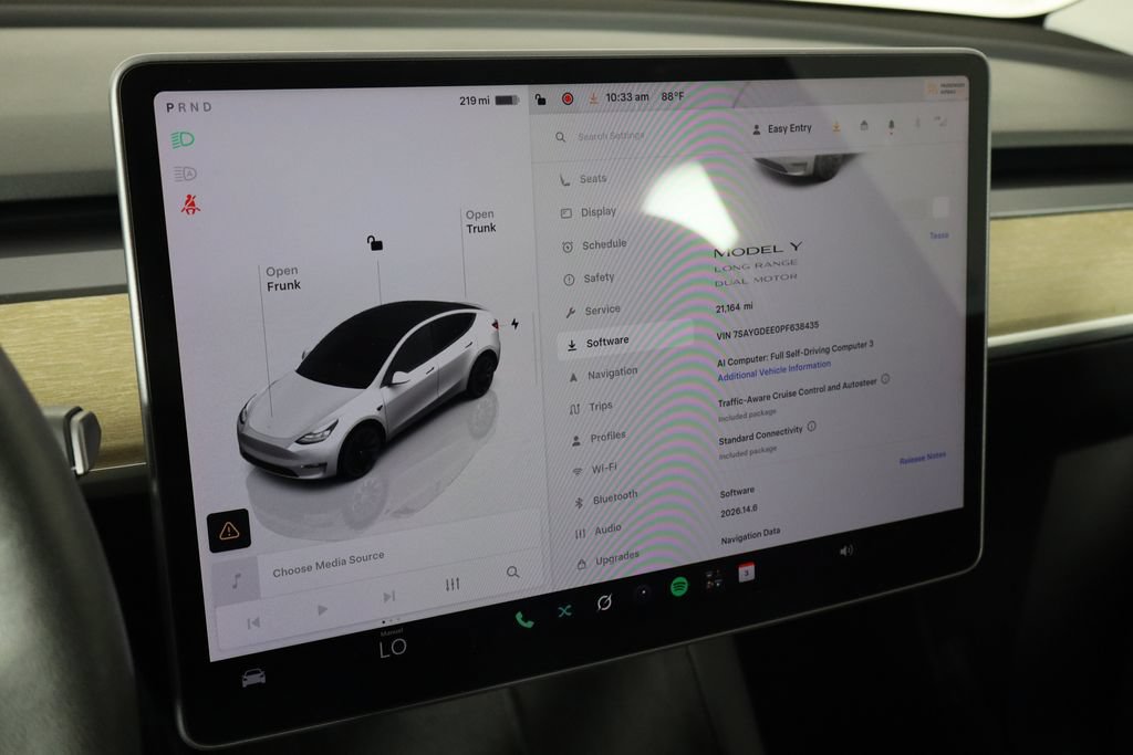 Used 2023 Tesla Model Y Long Range AWD/4WD image 32
