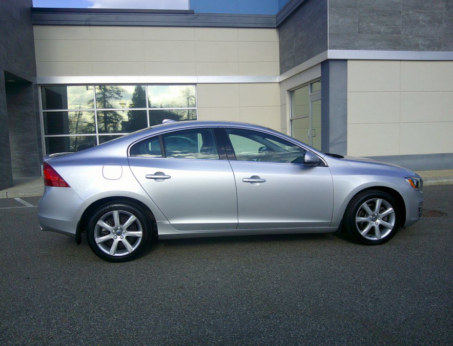 Used 2016 Volvo S60 T5 Premier w/ Convenience Package image 12