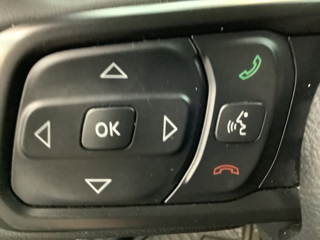 Used 2023 Jeep Wrangler Sport S image 17