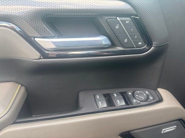 Used 2023 Chevrolet Silverado 1500 ZR2 w/ Technology Package AWD/4WD image 14