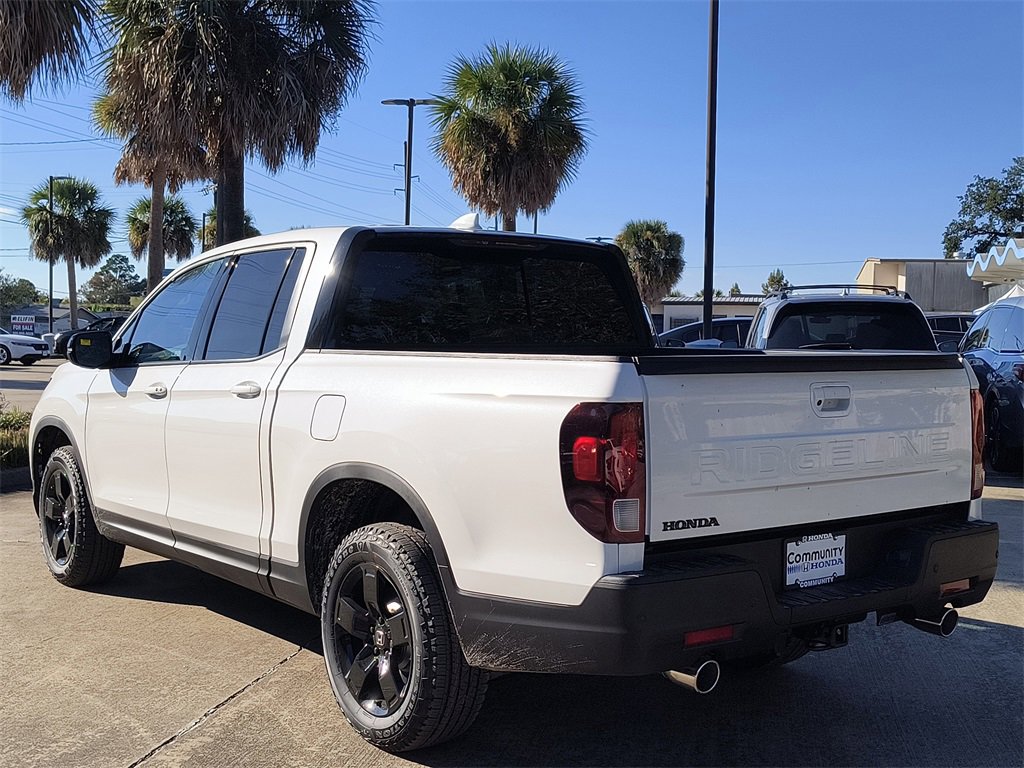 New 2026 Honda Ridgeline Black Edition image 3