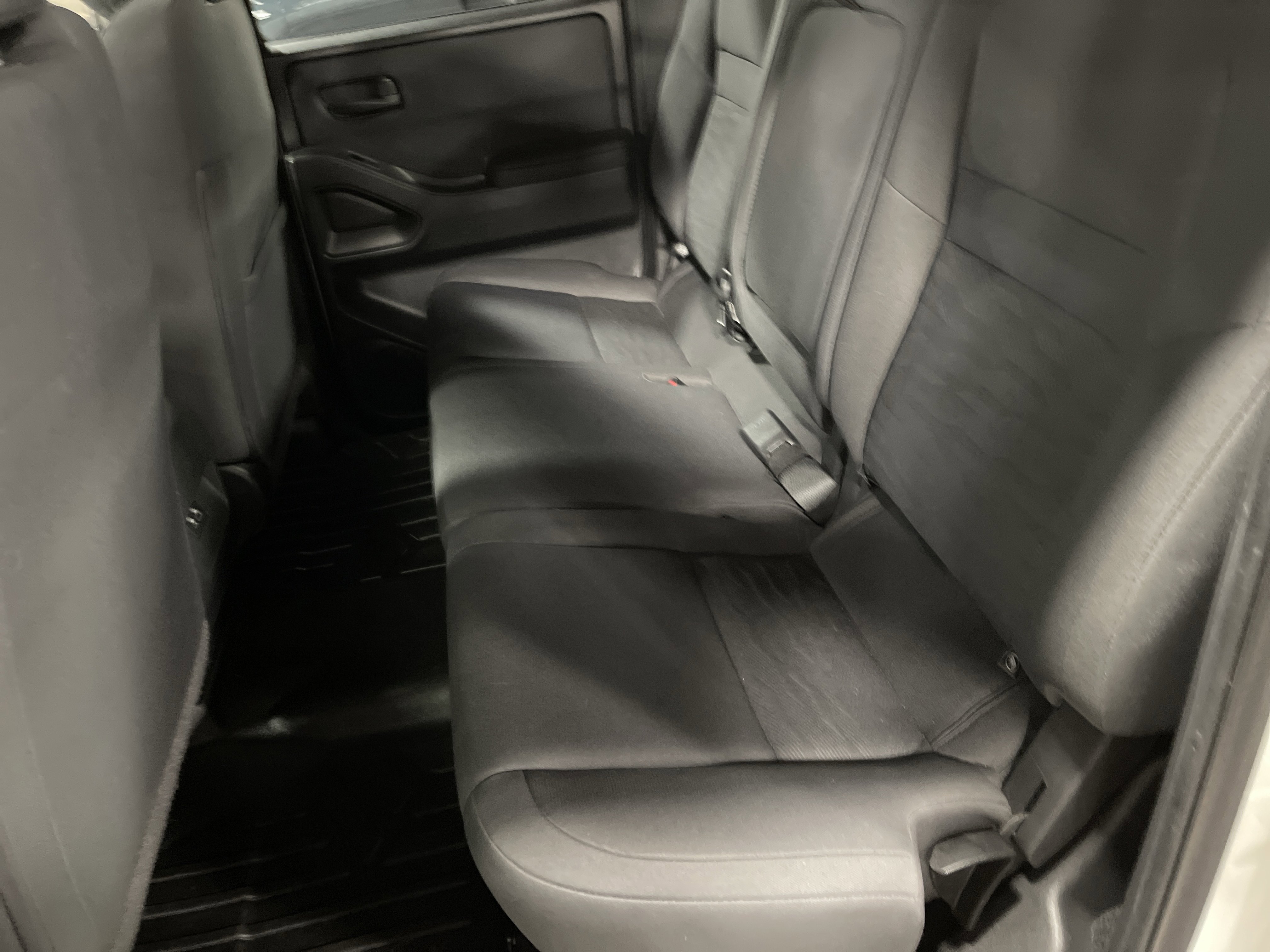 Used 2022 Nissan Frontier S w/ Technology Package image 13