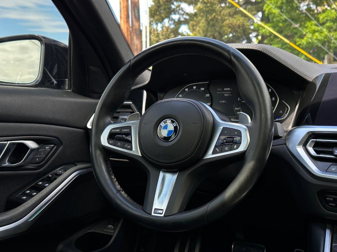 Used 2021 BMW 330i Sedan w/ M Sport Package RWD image 25