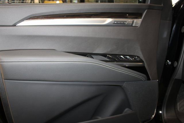 New 2026 Cadillac Escalade ESV Luxury w/ Touring Package image 11