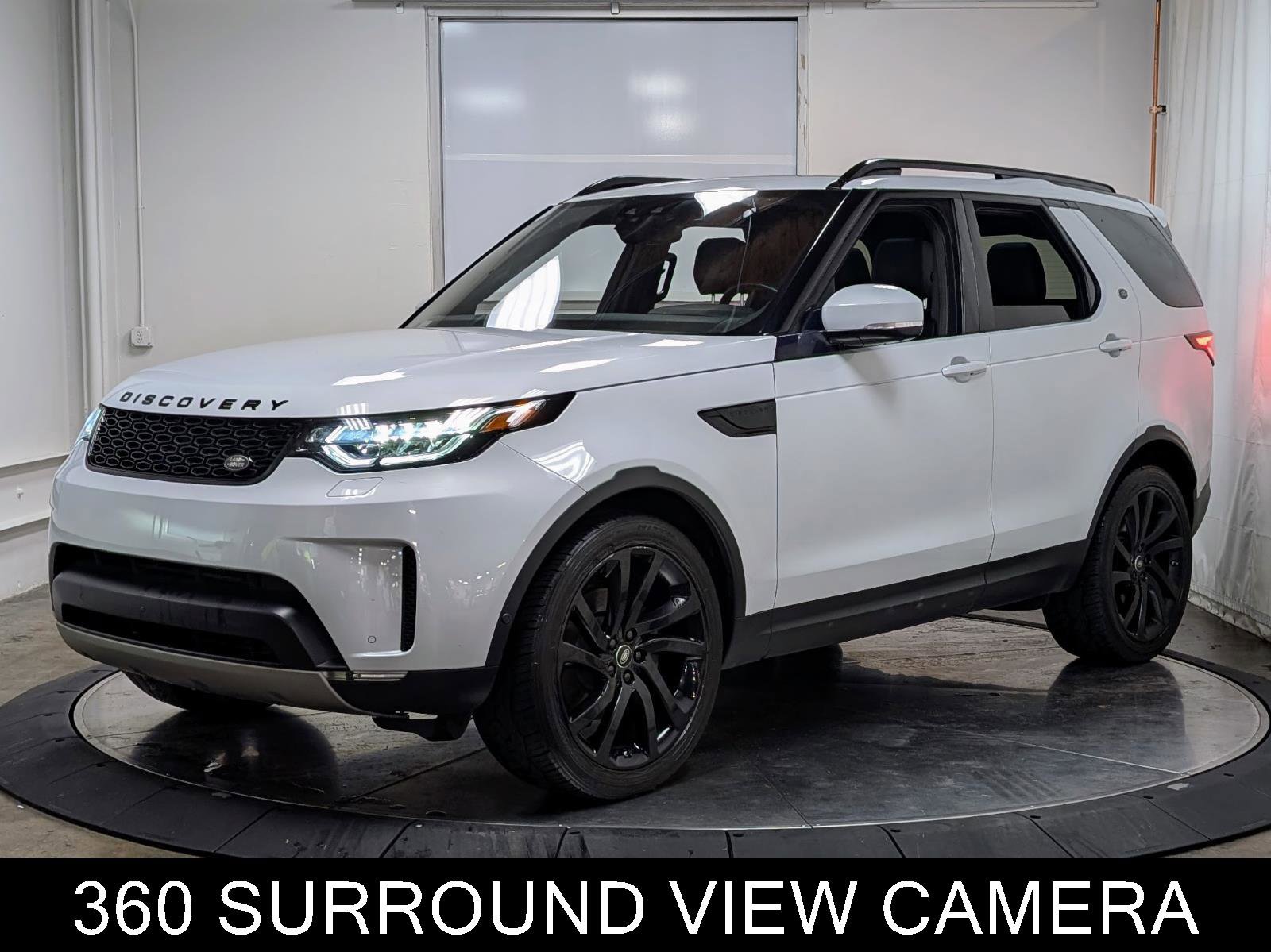 Used 2017 Land Rover Discovery HSE image 4