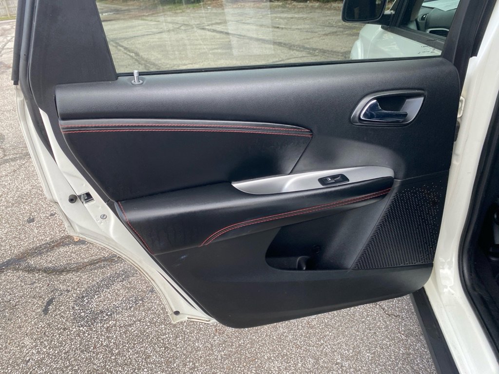 Used 2018 Dodge Journey GT image 19