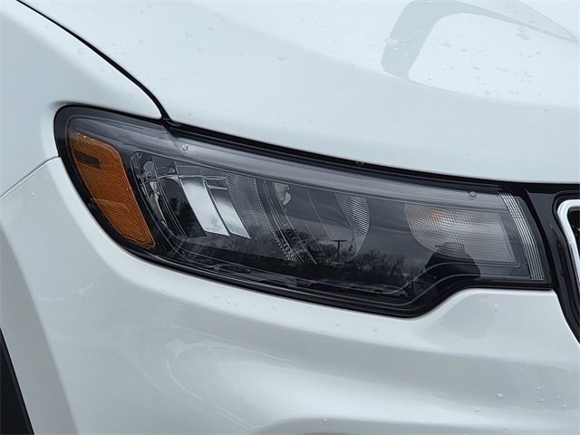 Certified 2024 Jeep Compass Limited image 16