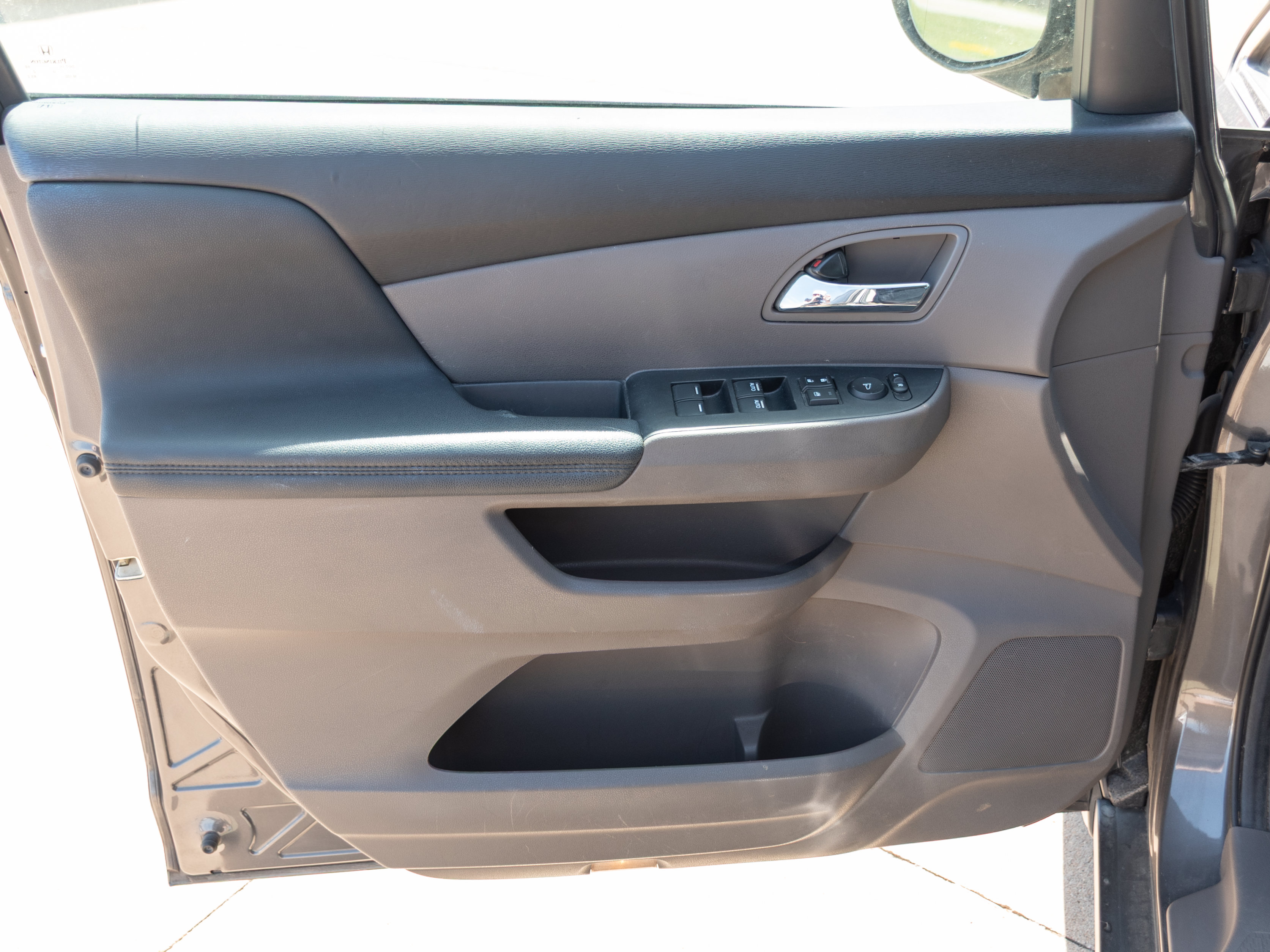 Used 2014 Honda Odyssey EX-L image 8