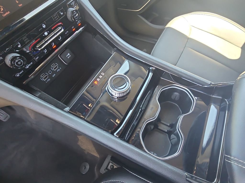 Used 2021 Jeep Grand Cherokee L Limited RWD image 25