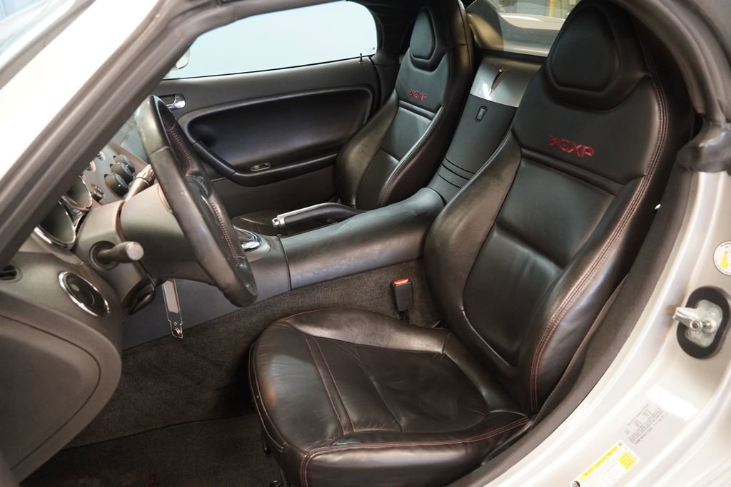 Used 2008 Pontiac Solstice GXP w/ Premium Package image 3