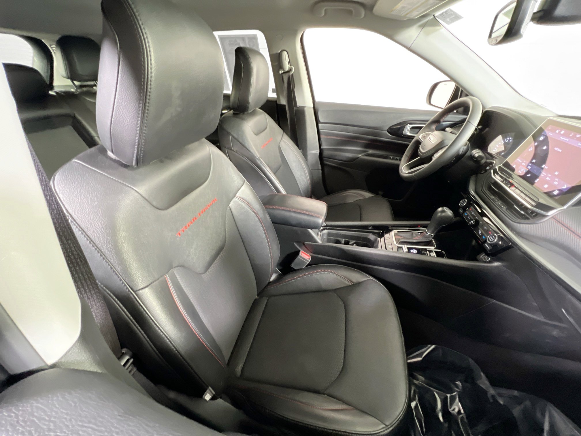 Used 2022 Jeep Compass Trailhawk image 24