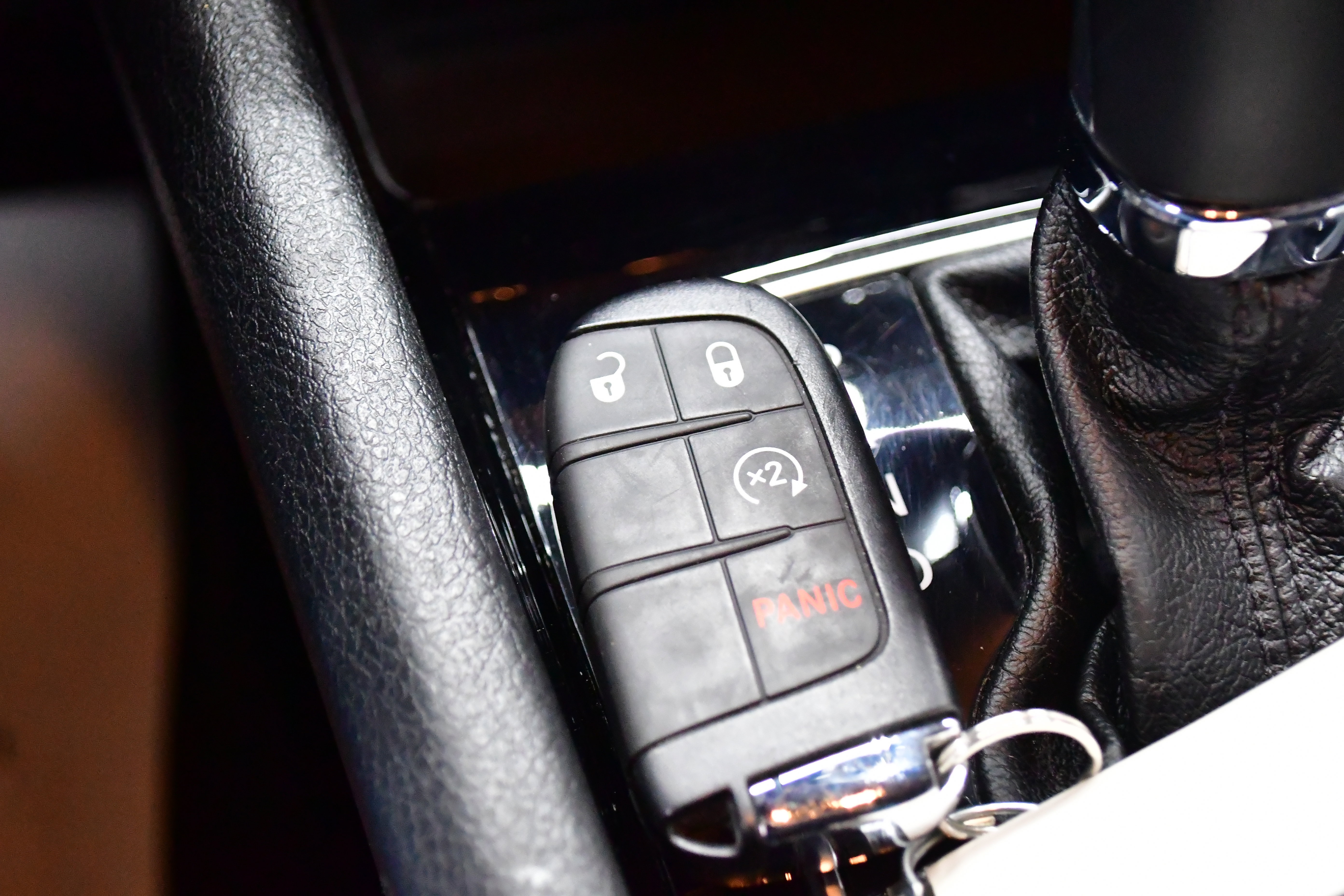 Used 2025 Jeep Compass Limited image 33