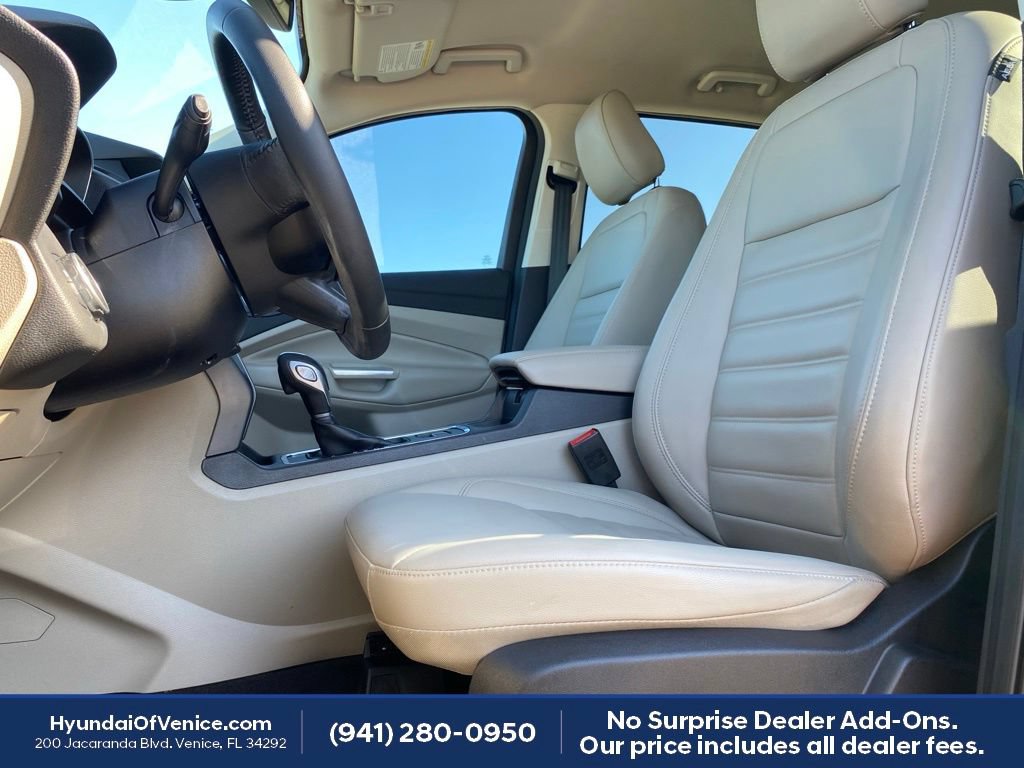 Used 2019 Ford Escape SEL FWD image 2