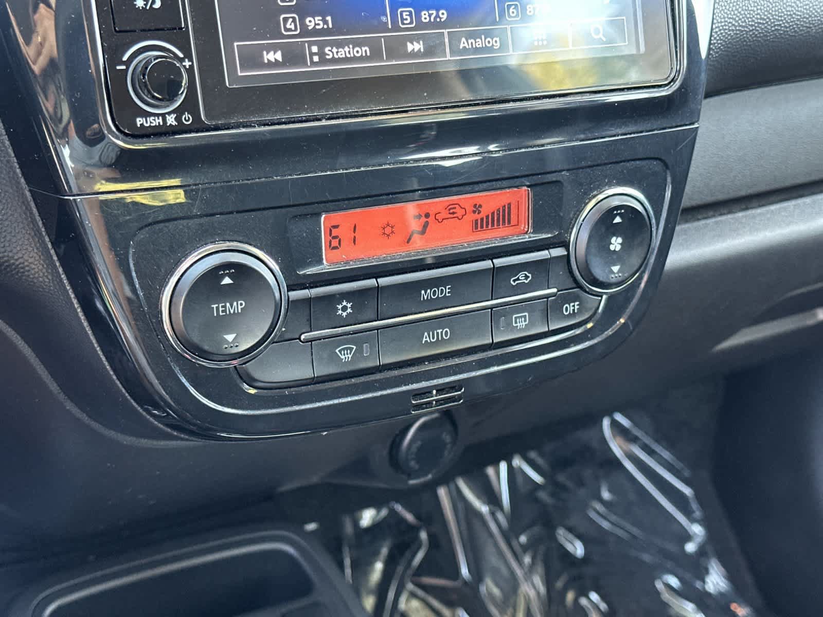 Used 2024 Mitsubishi Mirage ES FWD image 21