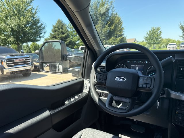 New 2026 Ford F350 XL w/ XL Chrome Package AWD/4WD image 21