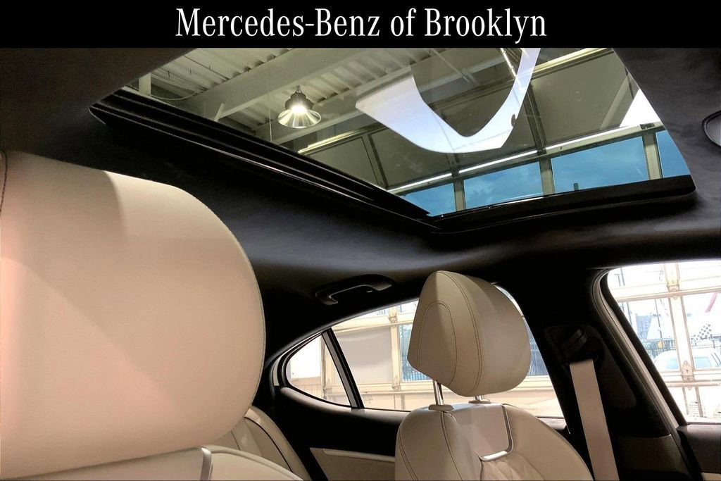 Used 2023 Genesis G70 3.3T w/ Sport Prestige Package image 14