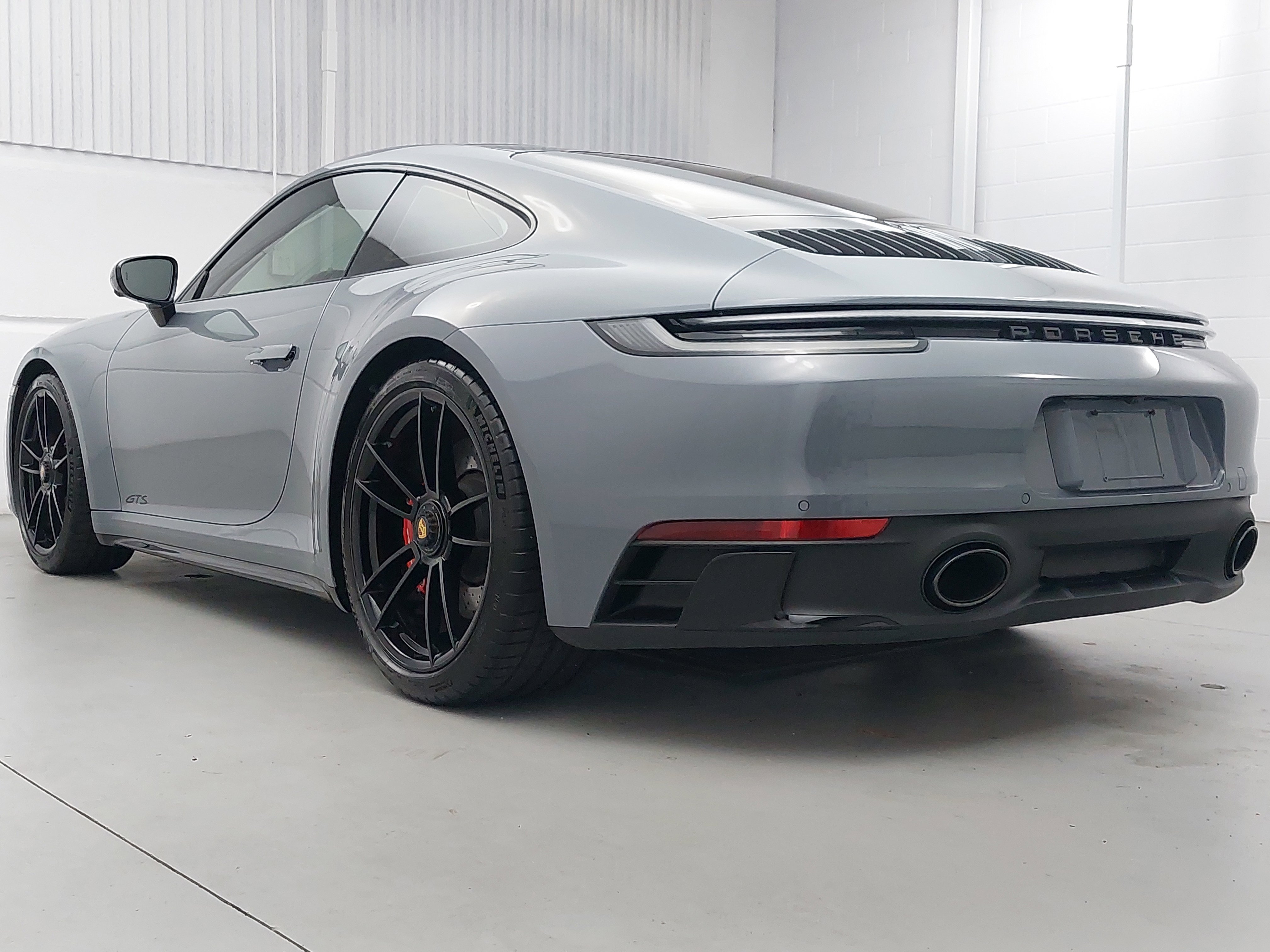 Certified 2024 Porsche 911 Carrera GTS image 3