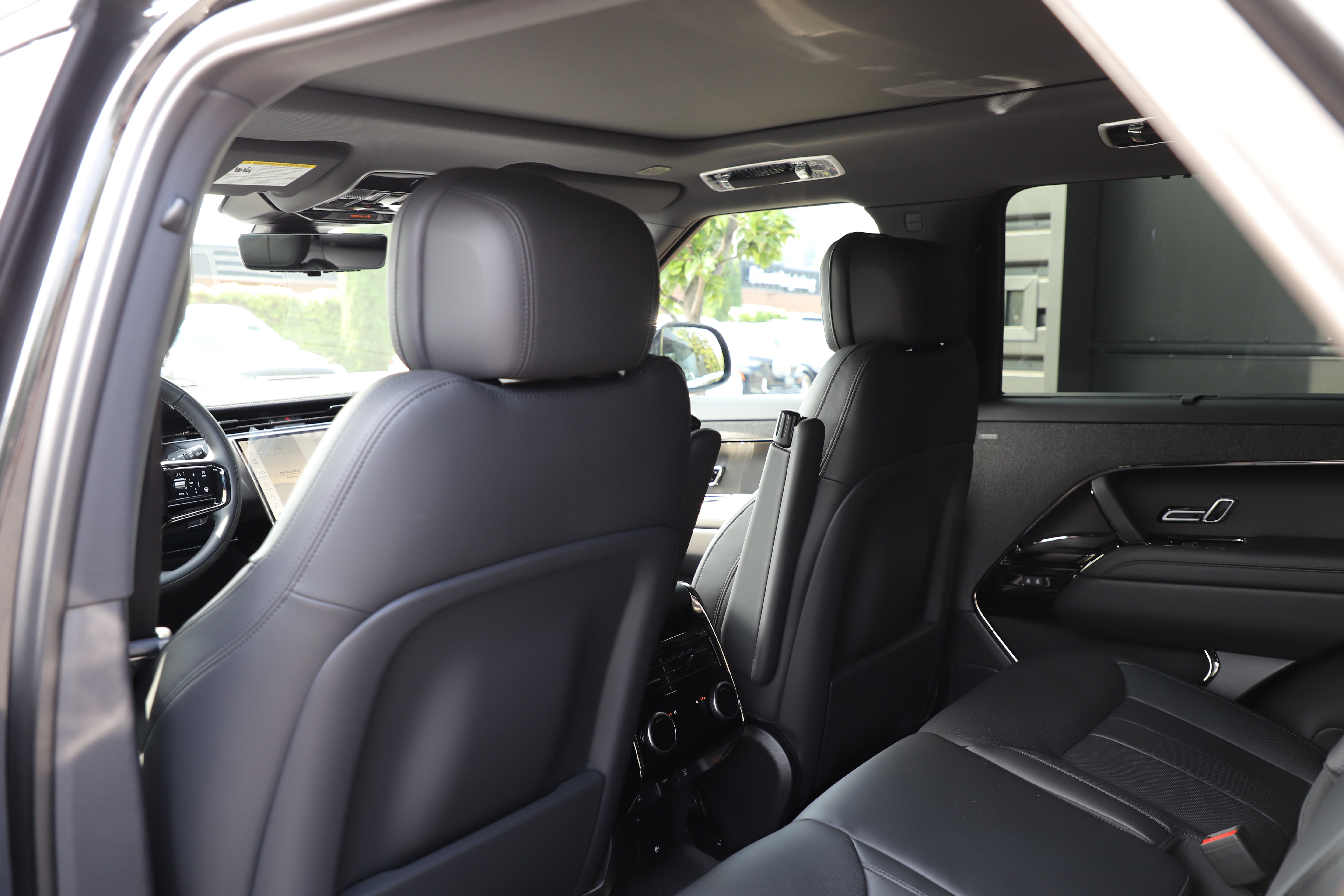 New 2026 Land Rover Range Rover Sport Dynamic SE AWD/4WD image 15