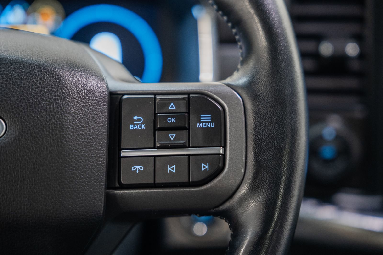 Certified 2022 Ford F150 Lariat w/ Equipment Group 502A High image 33