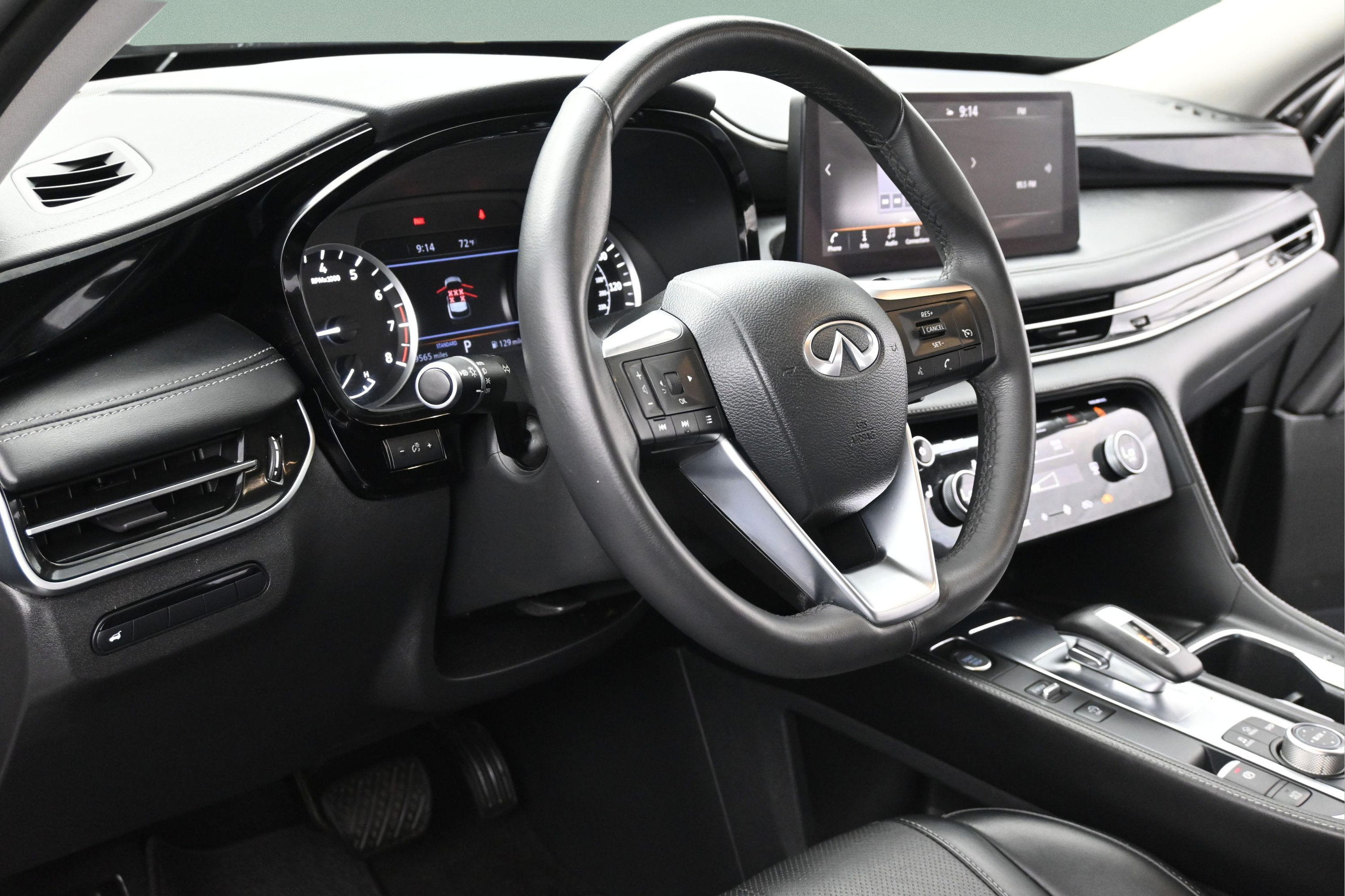 Used 2023 INFINITI QX60 Pure FWD image 12