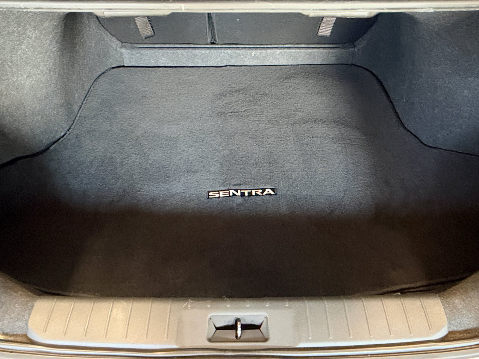 Used 2024 Nissan Sentra SV w/ Trunk Package FWD image 14