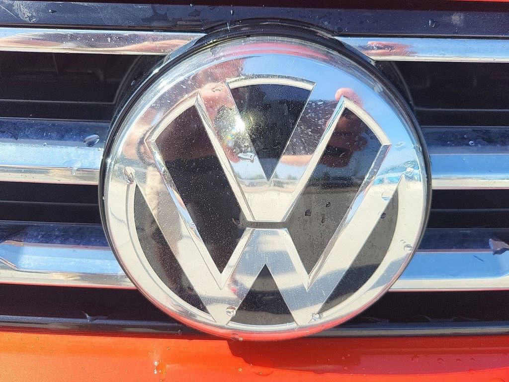 Used 2018 Volkswagen Tiguan SEL AWD/4WD image 38