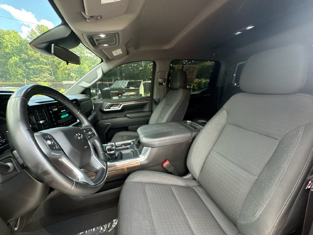 Used 2023 Chevrolet Silverado 1500 RST AWD/4WD image 13