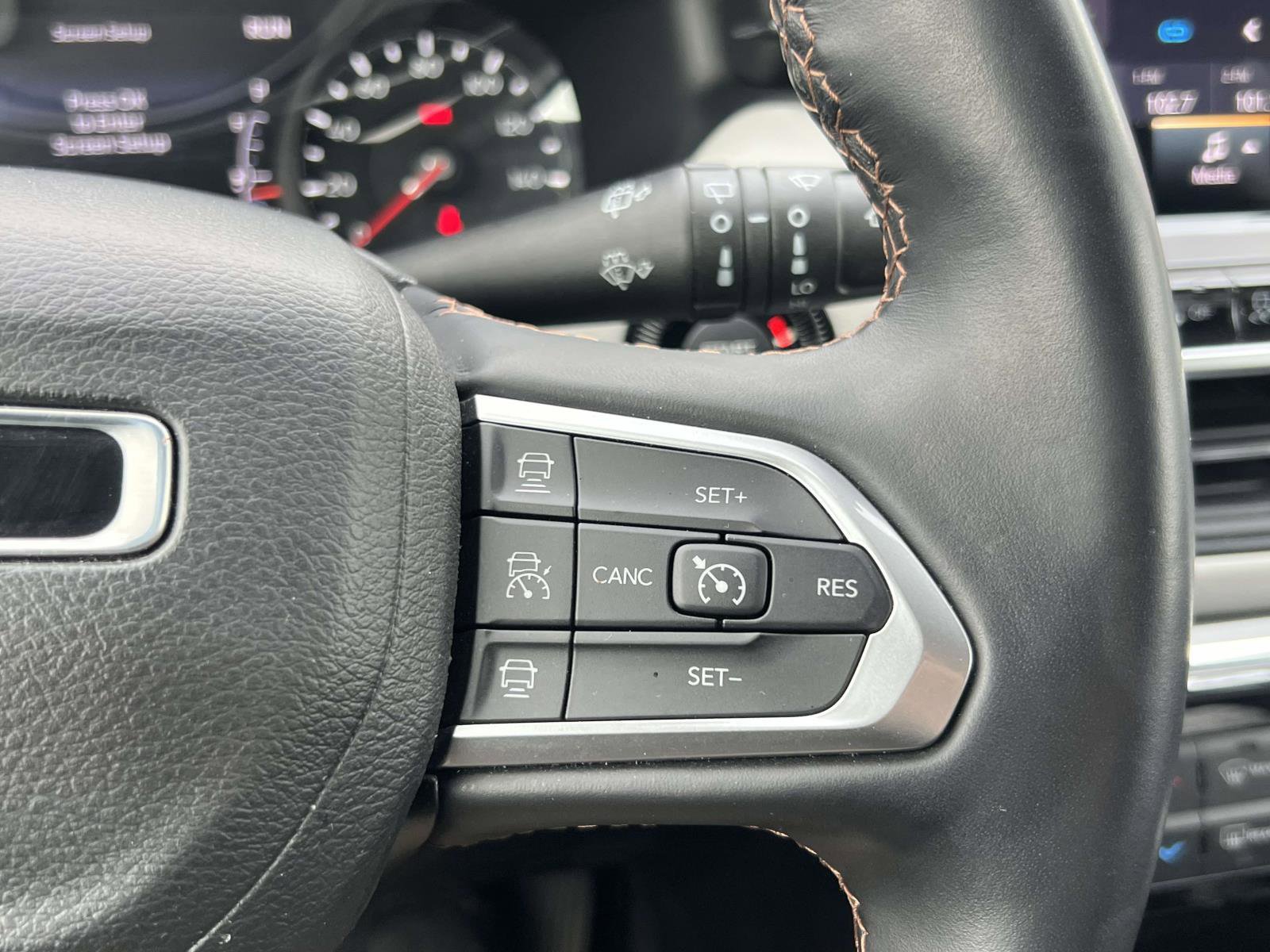 Used 2022 Jeep Compass Limited image 25