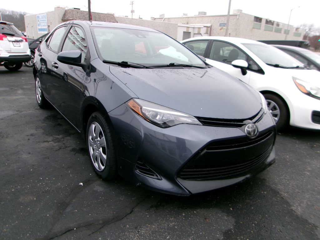Used 2017 Toyota Corolla LE w/ Carpet Mat Package (TMS) image 1