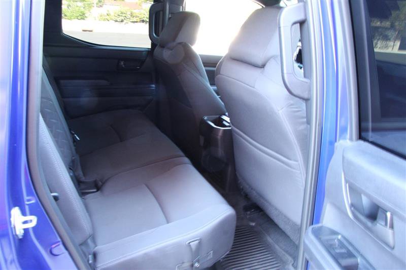 Used 2025 Toyota Tacoma SR5 AWD/4WD image 13