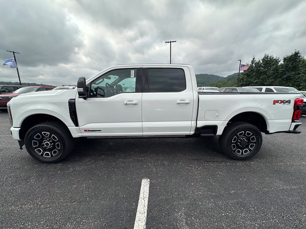 New 2026 Ford F350 Platinum w/ FX4 Off-Road Package AWD/4WD image 2