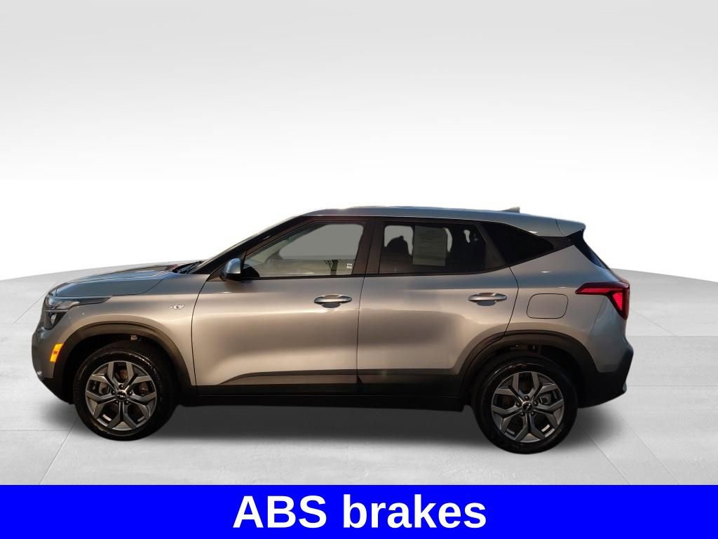 Used 2025 Kia Seltos LX image 15
