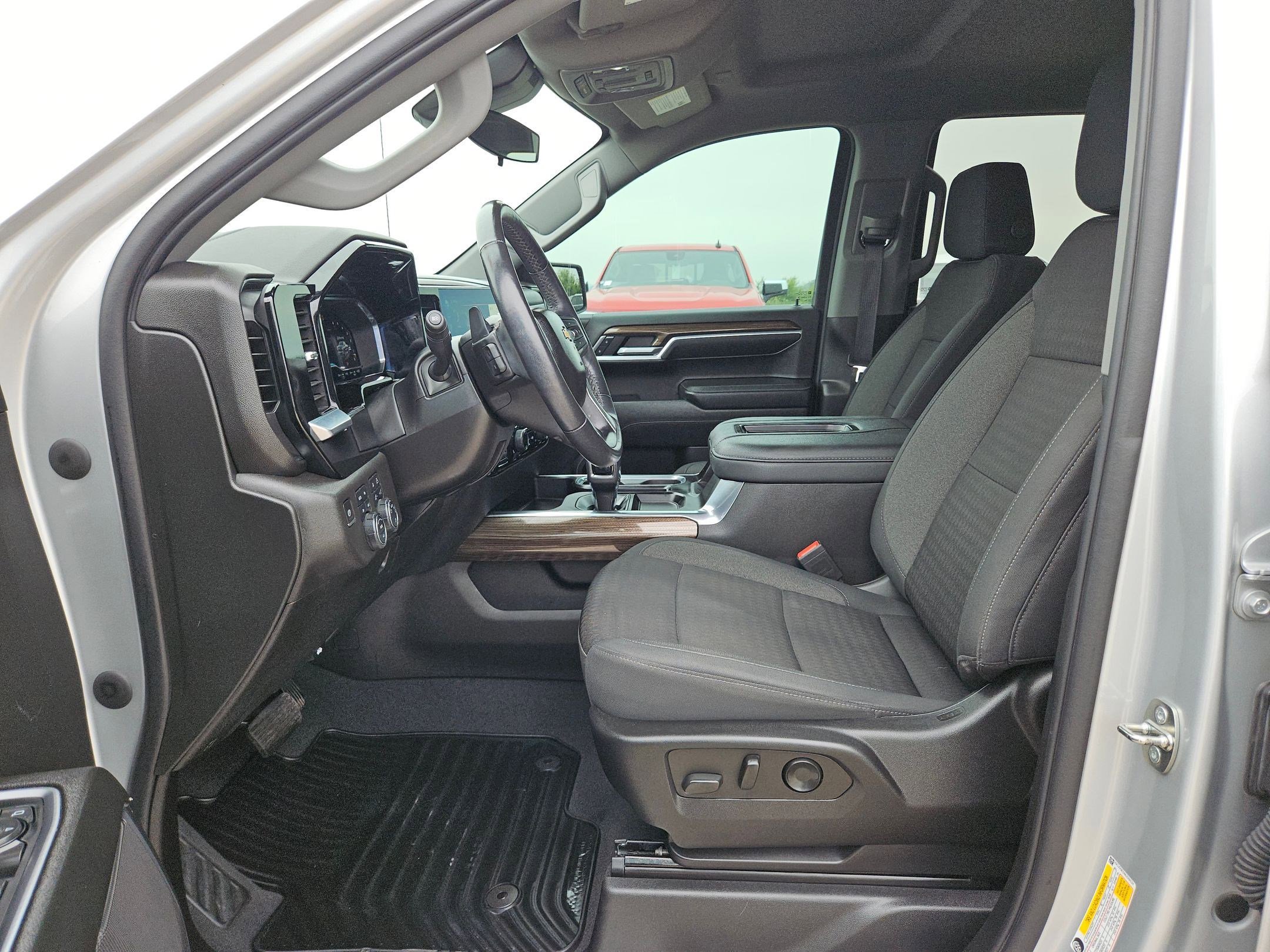 Used 2022 Chevrolet Silverado 1500 LT w/ Texas Edition Plus AWD/4WD image 9