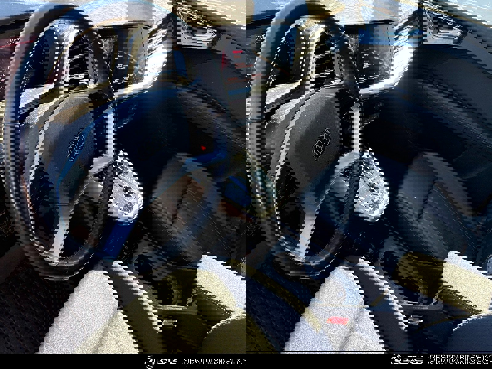 Used 2022 Audi Q4 e-tron Premium Plus w/ Premium Plus image 10