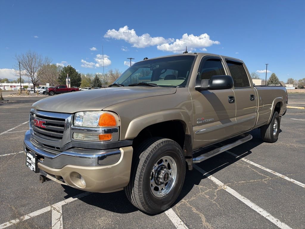Used 2004 GMC Sierra 2500 SLT w/ Heavy-Duty Power Package image 4